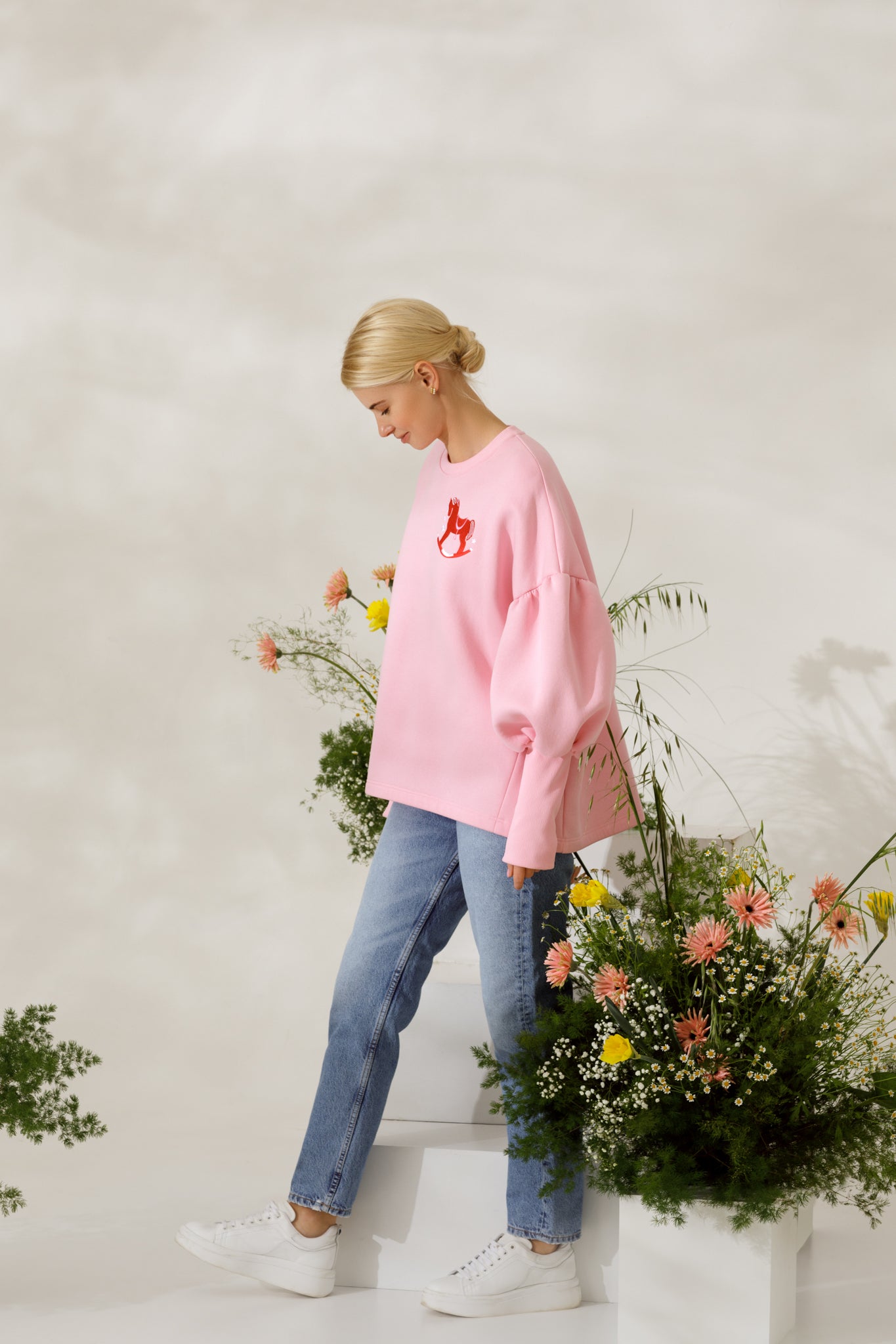 Pink Sweatshirts: Shop up to −86%